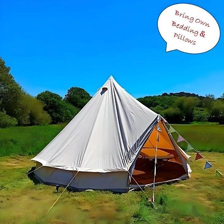Dorset Glamping Fields Hotell Corfe Mullen Exteriör bild