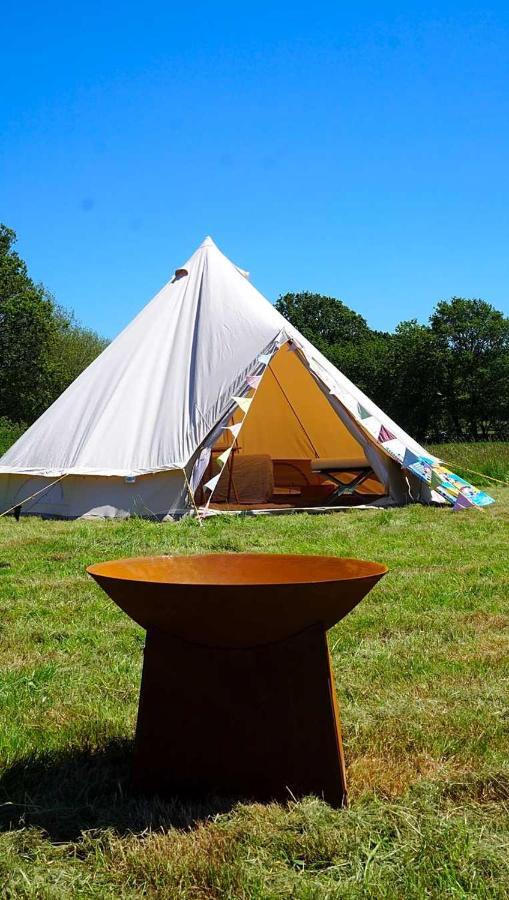 Dorset Glamping Fields Hotell Corfe Mullen Exteriör bild