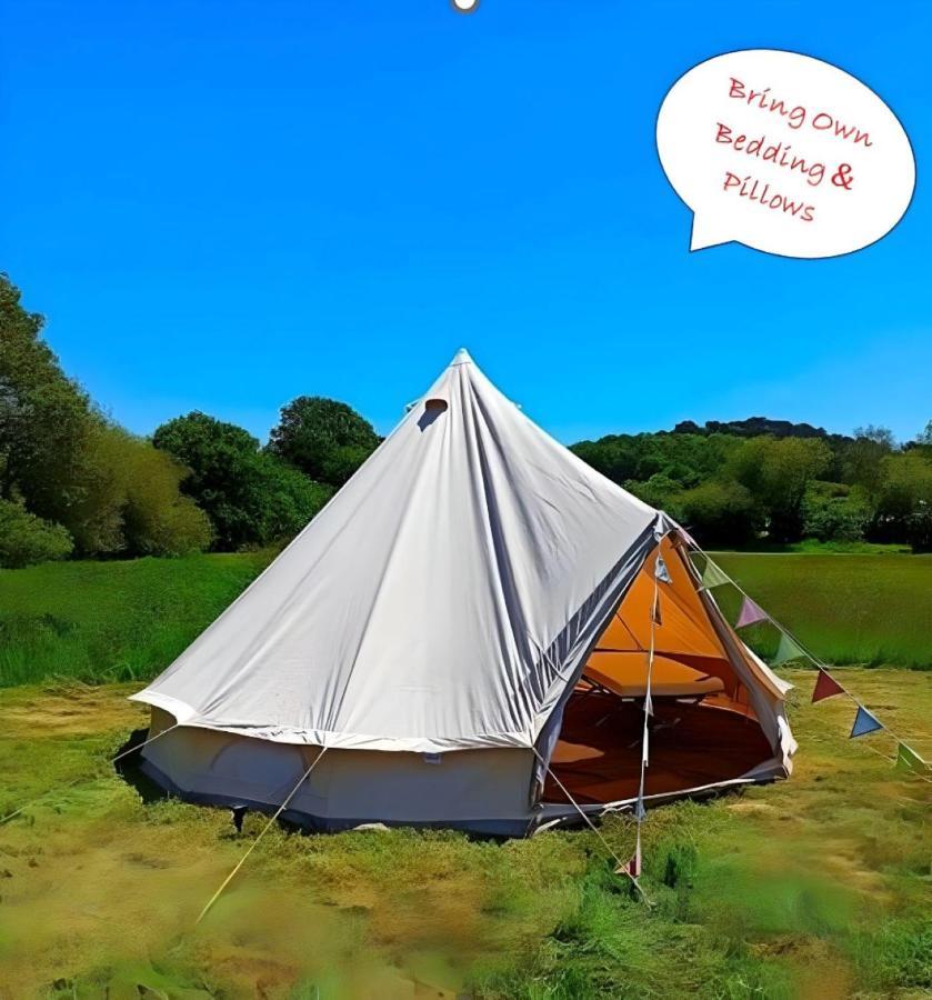 Dorset Glamping Fields Hotell Corfe Mullen Exteriör bild